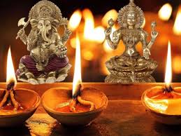 Full Information Diwali Puja 2023: लक्ष्मी-गणेश की नई मूर्ति घर ले आए, पर दिवाली के बाद पुरानी मूर्ति के साथ क्या करें? 3 Diwali Puja